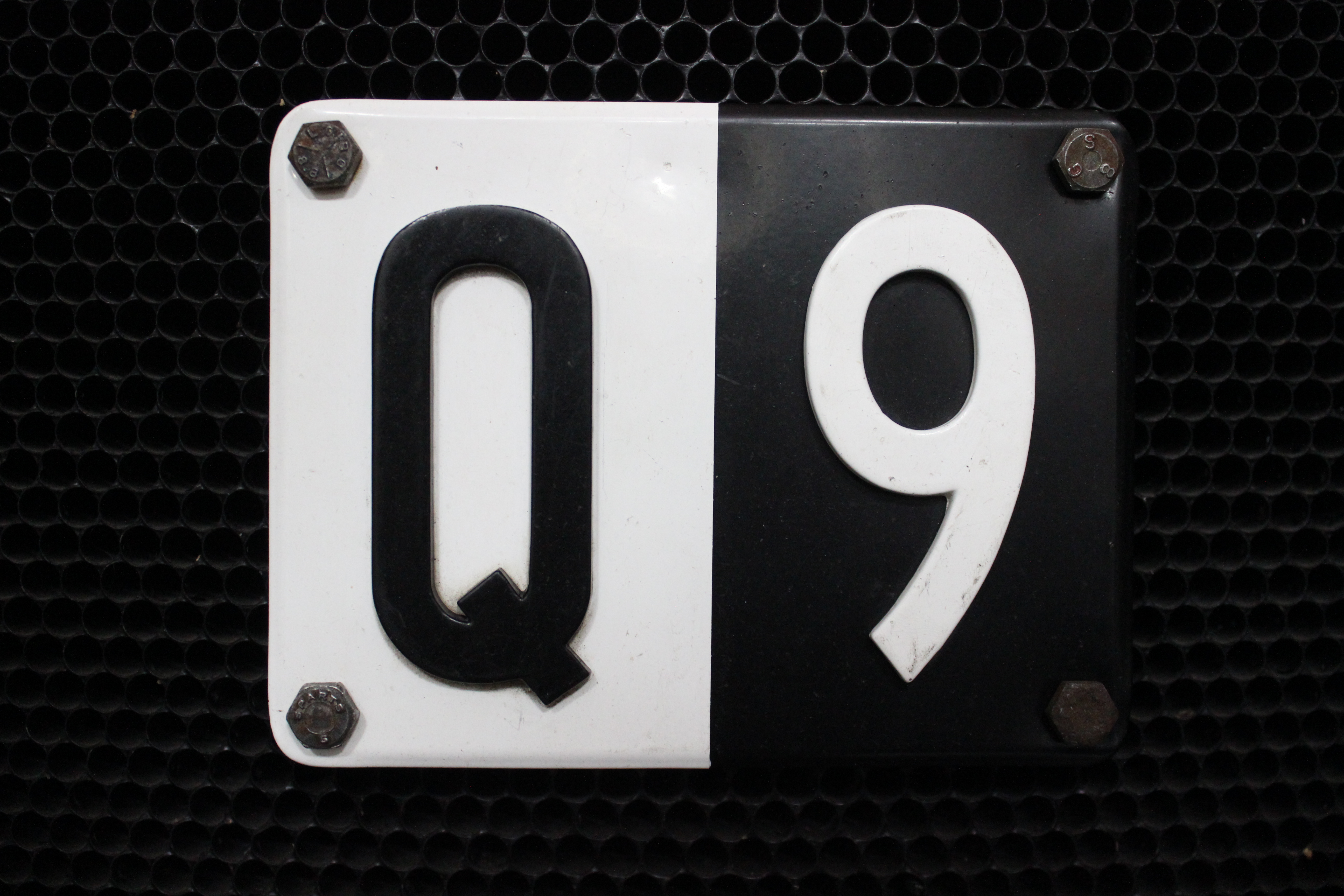HISTORIC SINGLE DIGIT  QUEENSLAND REGISTRATION PLATES ‘9’  TO BE OFFERED AT AUCTION