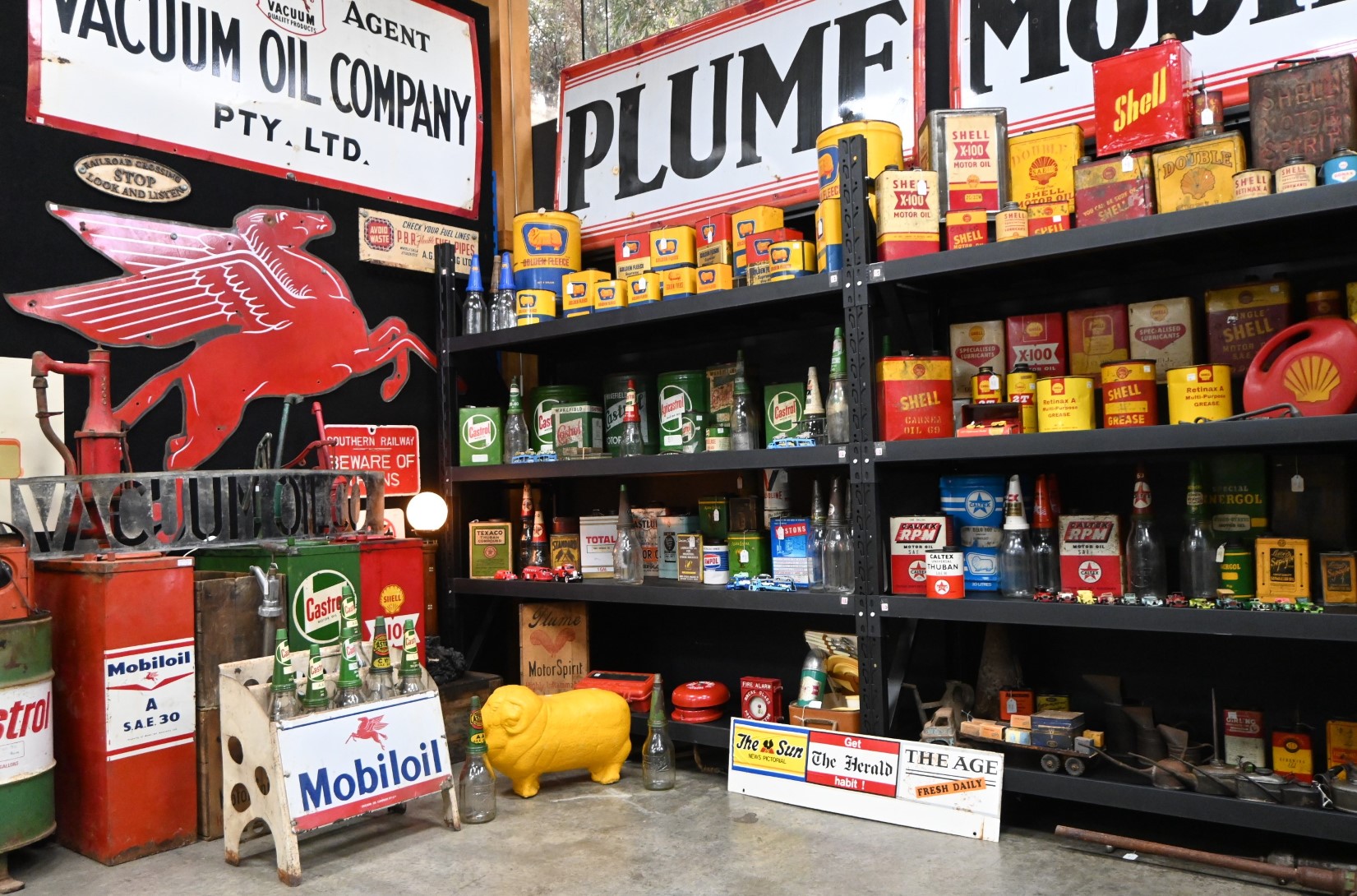 Auctions Melbourne Fine Motor Cars, Antiques & Collectables