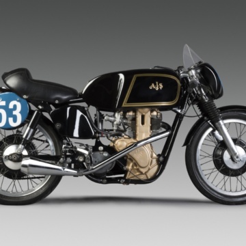Ajs 7r
